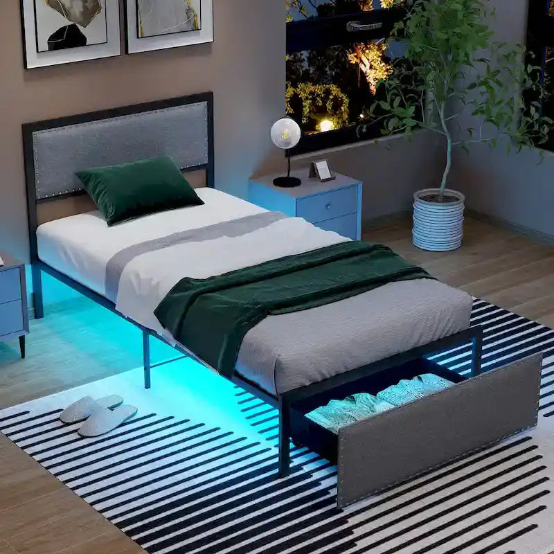 Cadre de lit double avec tiroirs de rangement, lit plateforme en métal avec lumières LED