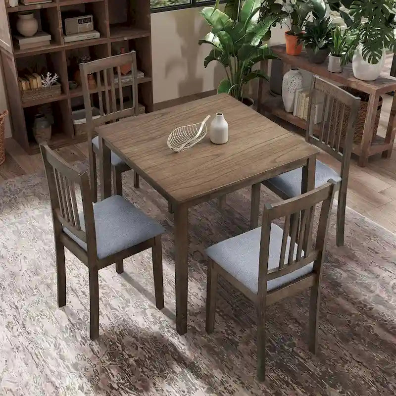Table et chaises pour coin-repas de cuisine