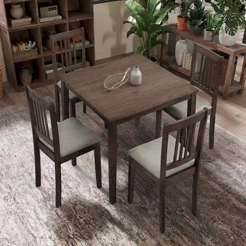 Table et chaises pour coin-repas de cuisine