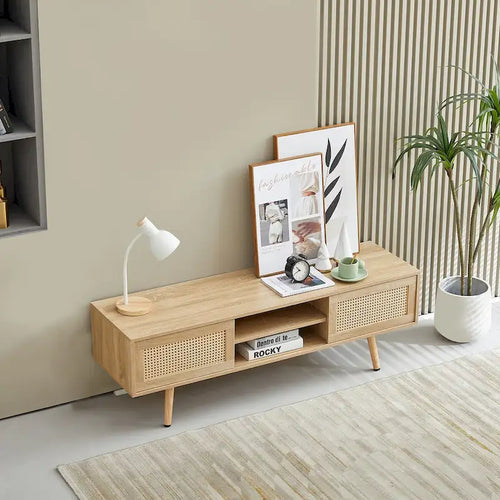 Meuble TV de 140 cm avec double portes coulissantes, pieds en bois massif et étagères réglables