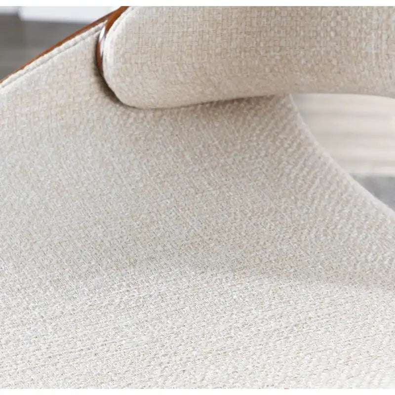 Chaise de salle à manger moderne capitonnée de style médiéval