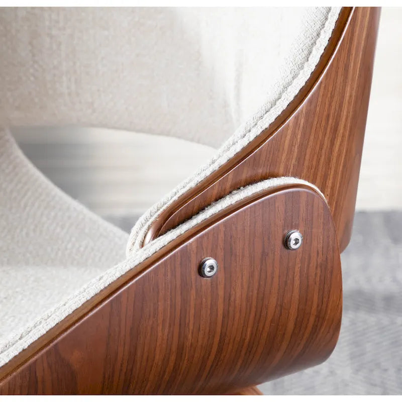 Chaise de salle à manger moderne capitonnée de style médiéval