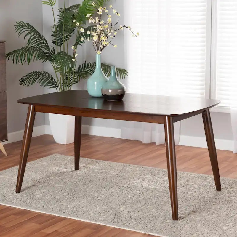 Table de salle à manger en bois fini Mid-Century Modern